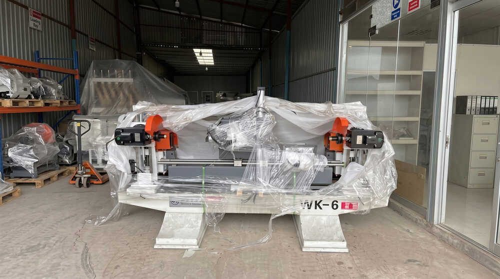 BBS KINMEI TM-30A Máy phay 2 đầu NC